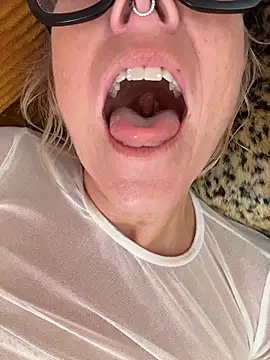 goodgirlbabydoll's Webcam Show