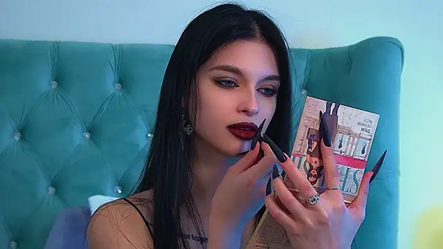 BeverlyMost Webcam show