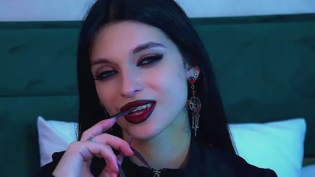 BeverlyMost: вебкам-шоу