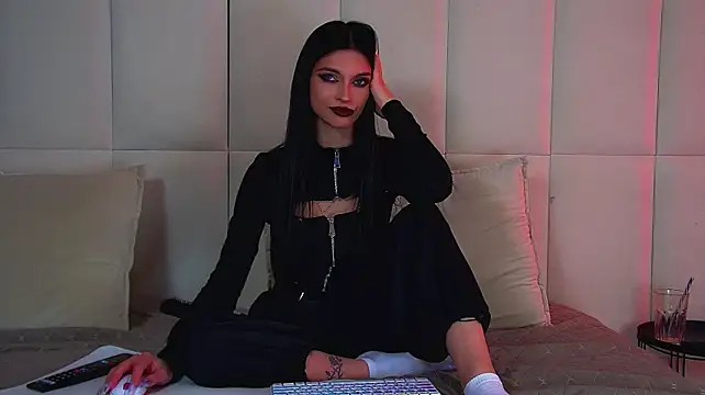 BeverlyMost's Live XXX Chat