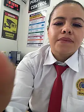 Ariana-07's Webcam Show