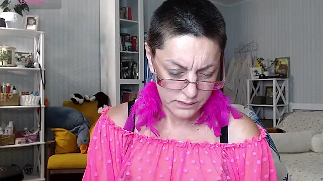 BloomingAllure's Live XXX Chat