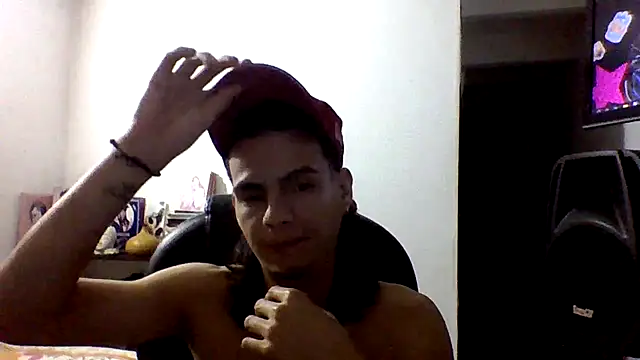 Show modela Martshall09 na web-kameri