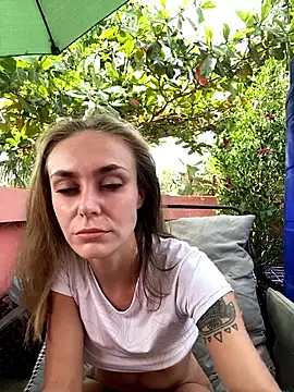 White_mistress webkamerás műsora