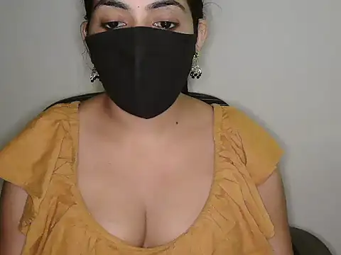Reddy_Trisha Show in webcam