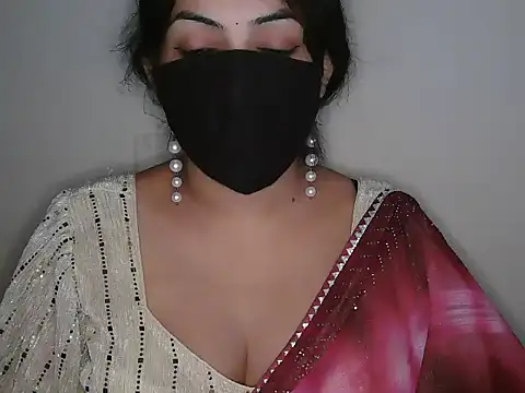 Reddy_Trisha Show in webcam