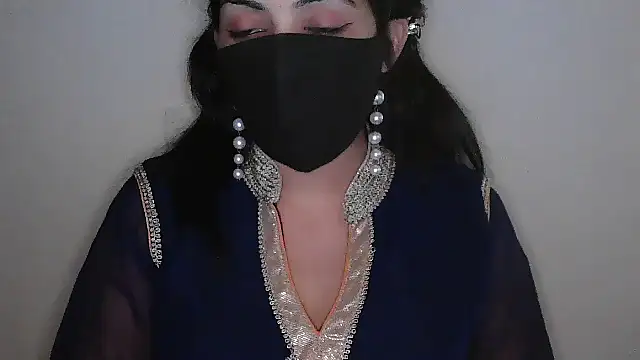 Reddy_Trisha Adlı Modelin Web Kamerası Şovu