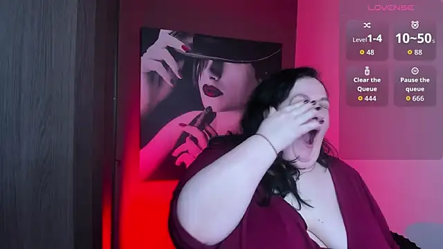 Chat XXX ao vivo de QueenOfHaze