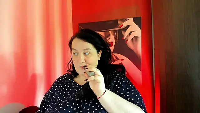 QueenOfHaze's Webcam Show