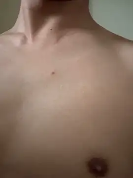 adjgg22's Webcam Show