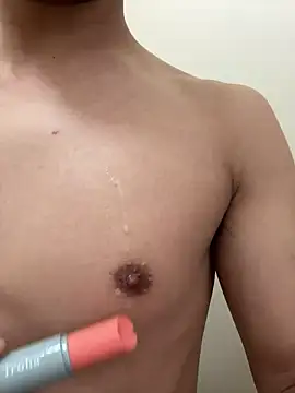 adjgg22's Webcam Show