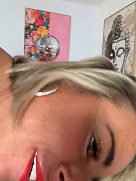 MakemeMillie1 Webcam Show