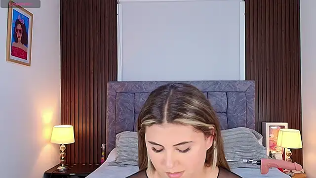 MeganCrow Live XXX Chat