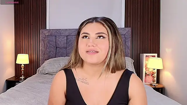 Živá chatovací místnost MeganCrow
