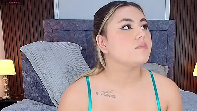 MeganCrow Live XXX-Chat