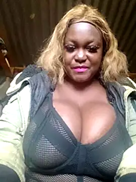 kinkybustyangel's Live XXX Chat