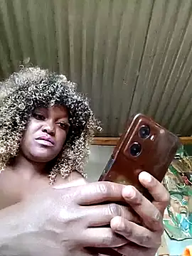 צ'אט XXX בשידור חי של kinkybustyangel