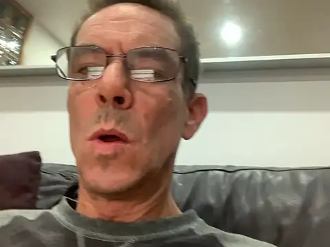Kenhornu Webcam Show