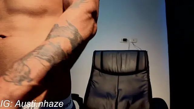 Austiin_haze Show in webcam