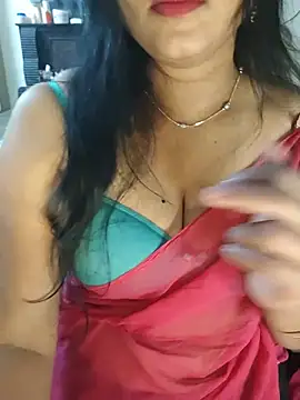 Anusri_359359 Adlı Modelin Canlı XXX Sohbeti