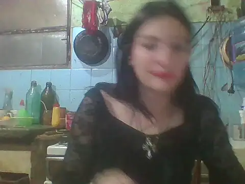 Giuly666 Adlı Modelin Web Kamerası Şovu