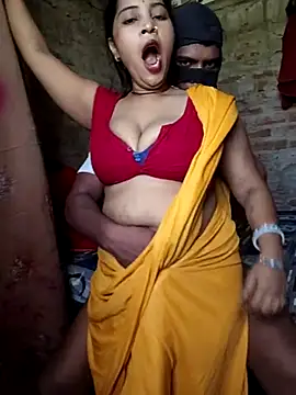 Hey_Shiri_Bhabhi Show in webcam