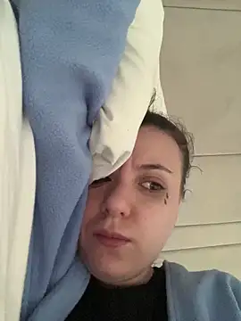 צ'אט XXX בשידור חי של bunnythetailor