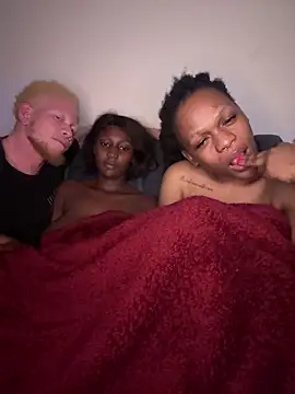 BonnyMolhada Webcam show