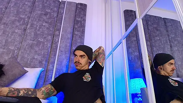 kaletattoo Шоу с уебкамера