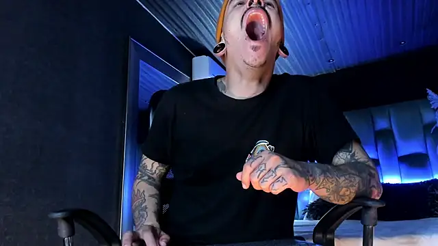 kaletattoo Webcam show