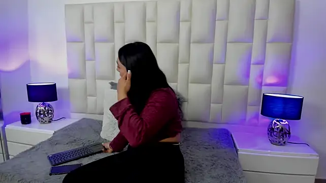 Ariana_rouse Adlı Modelin Canlı XXX Sohbeti