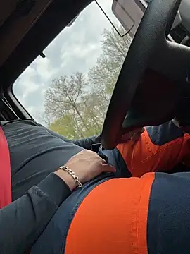 Groscul6938: διαδικτυακό σόου στην κάμερα