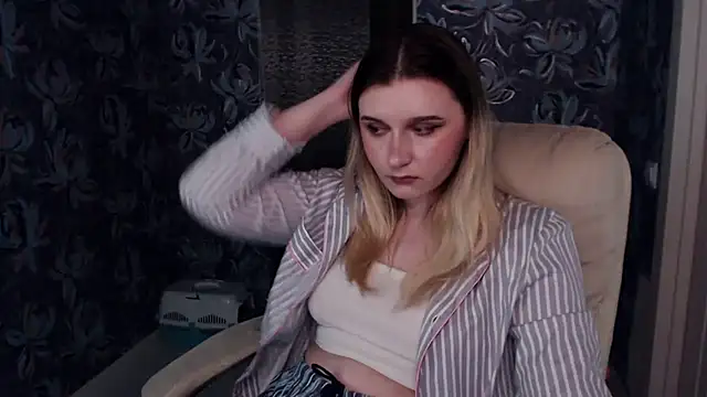 Freya_Celestial's Live XXX Chat