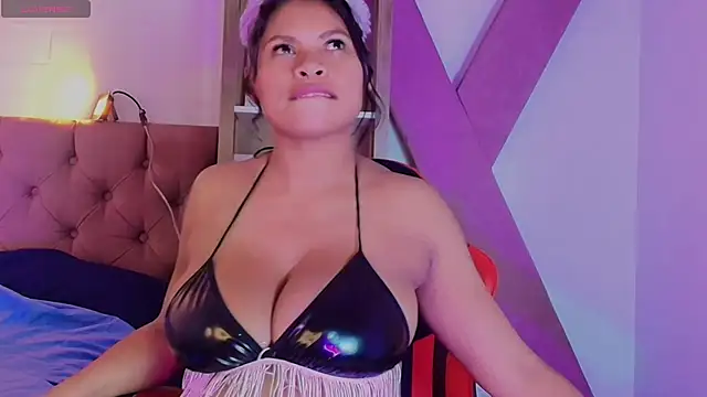 Chat +18 de CamiilaReyes ao vivo