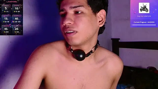 Santiago_Foxx 在線直播表演