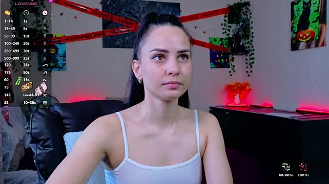Kriss_brunette_5: онлайн-секс-чат