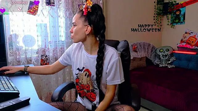 Chat +18 de Kriss_brunette_5 ao vivo