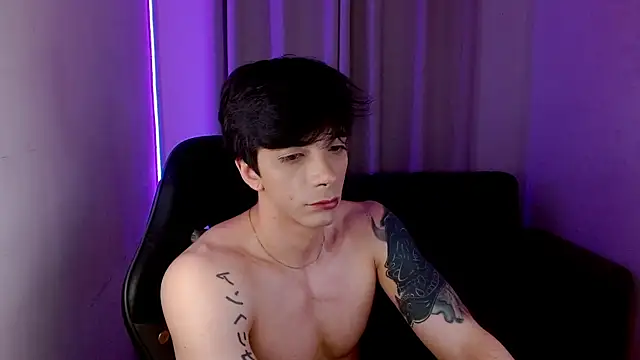 H3ll_B0I – webcam-show