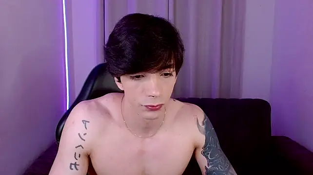 H3ll_B0I Show in webcam
