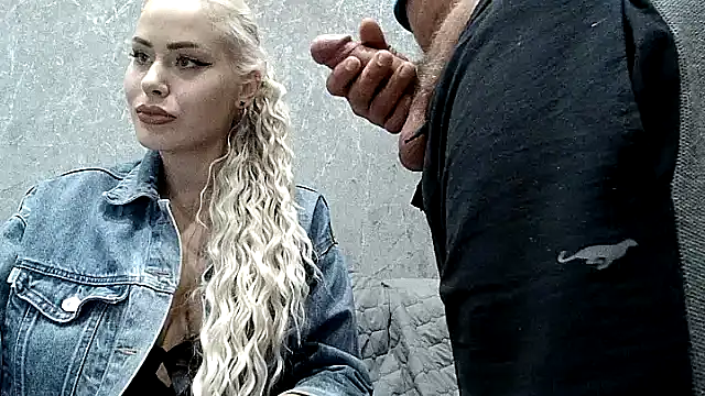 BlondieAdel Webcam show