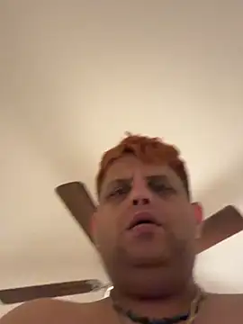 laraut69 webkamerás műsora