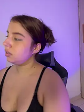 lia_foxxy71's Live XXX Chat