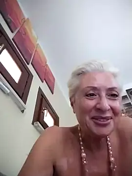 divinaerotica Webcam show