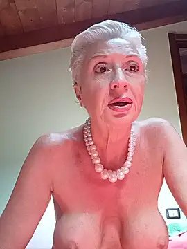divinaerotica Chat XXX in diretta