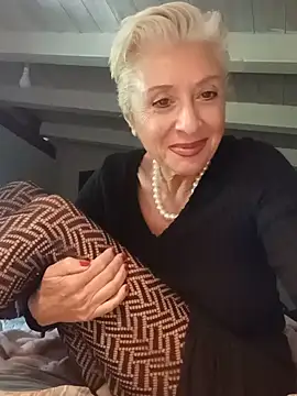 divinaerotica Chat XXX live