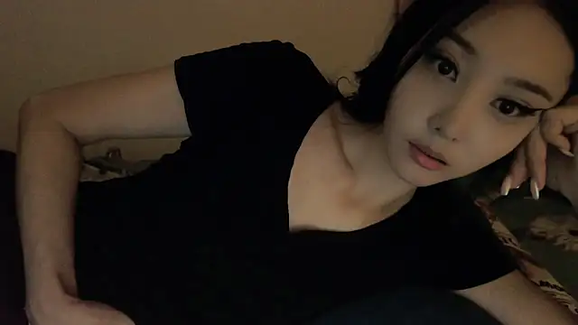 XXX chat uživo modela Fudzik0