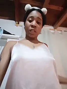 Zaira_Rose_のライブXXXチャット