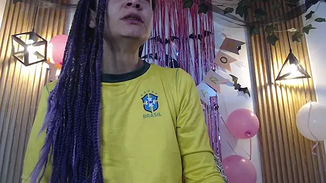 Webkamerová show Ariasmithog