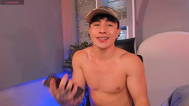 lennox_ray's Webcam Show