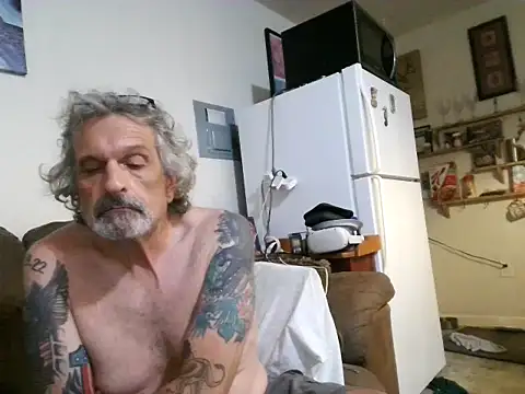 Harley1414Vicky webcam show